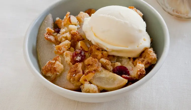Great Grains cranberry almond crunch and pear crumble recipe