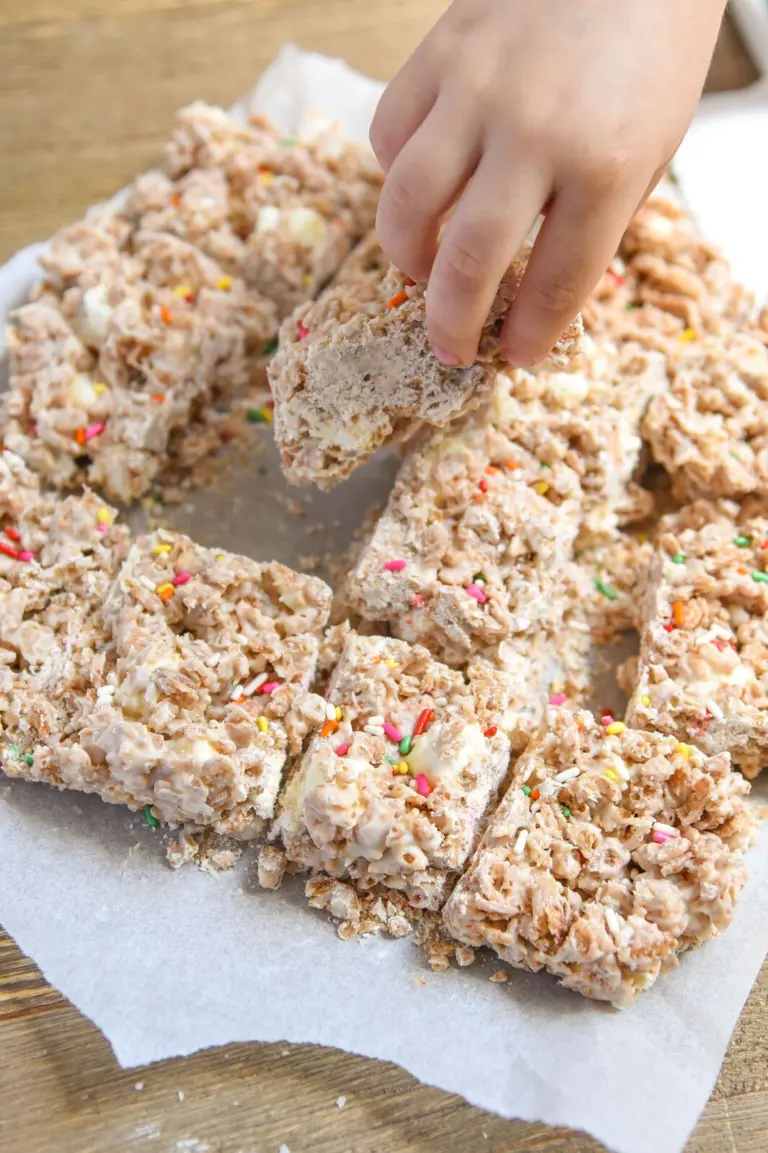 PEBBLES™ white chocolate cinnamon crunch bars recipe