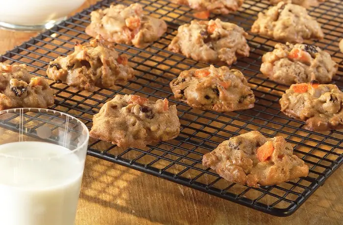 Raisin Bran fruit and nut cookies recipe