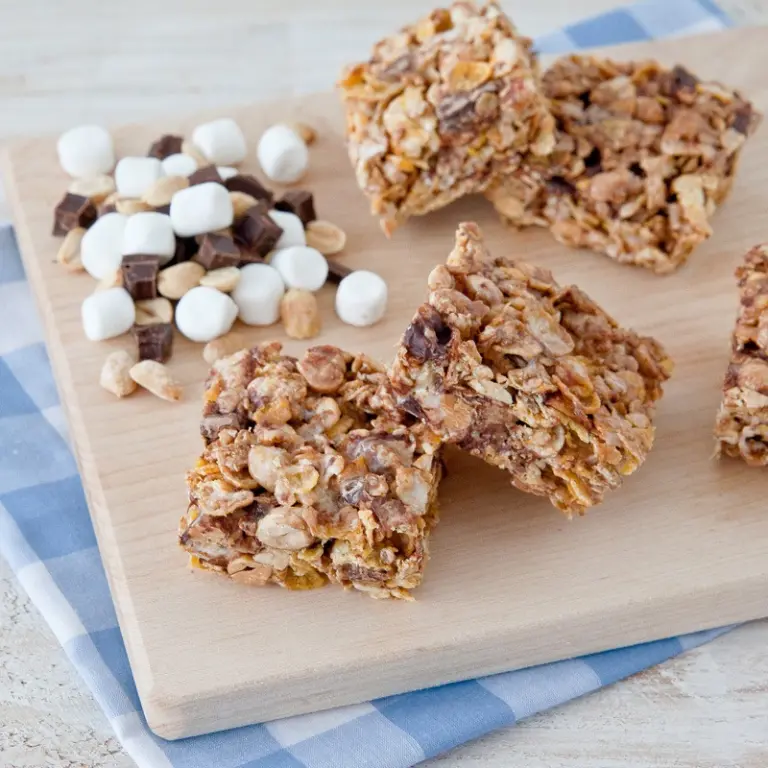 Honey Bunches of Oats rocky road crunch bars recipe