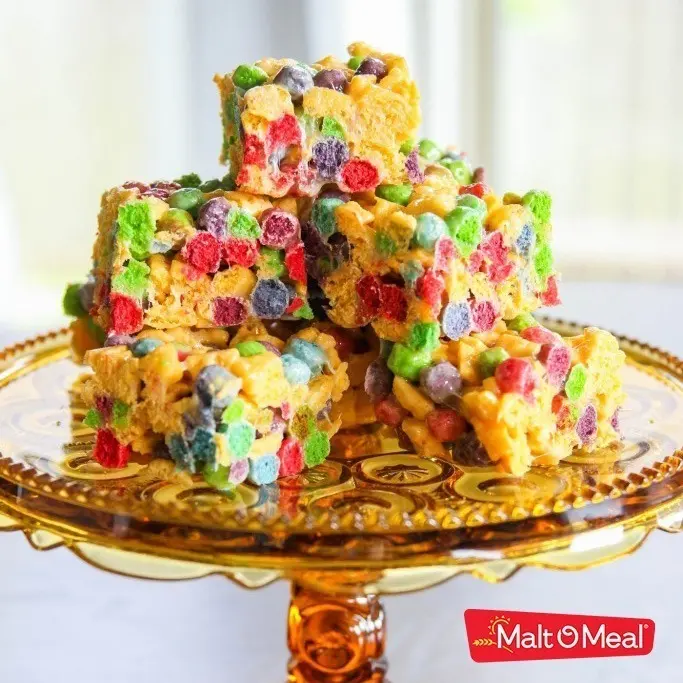 Malt-O-Meal Berry Colossal Crunch® Crispies recipe