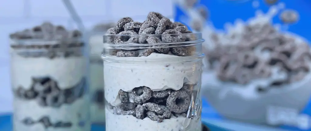 OREO O's® Cereal Overnight Oats in a mason jar recipe